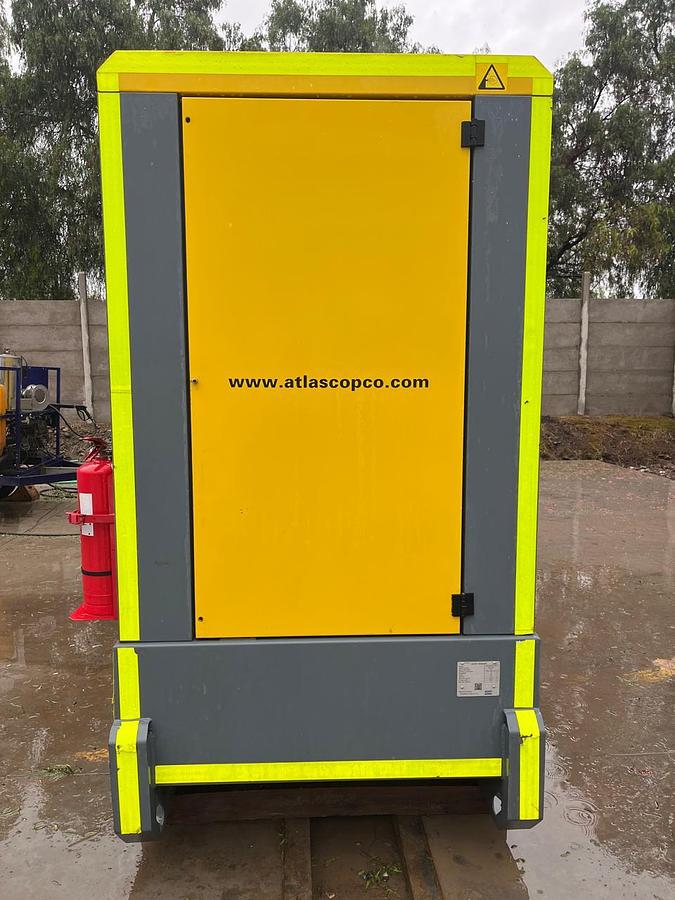 Usado Generador Insonorizado 305 Kva Atlas Copco