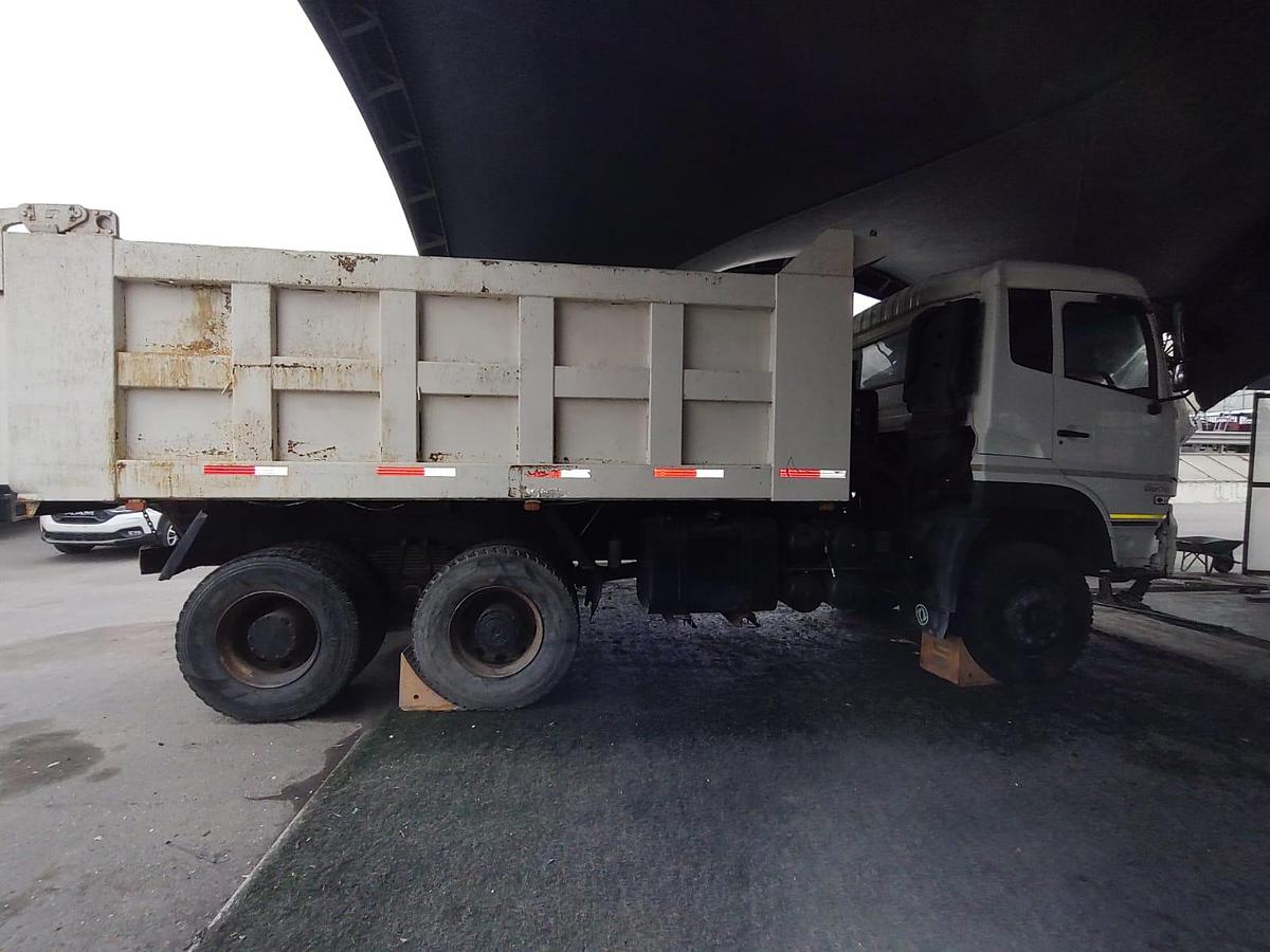 Usado CAMION TOLVA DONGFENG
