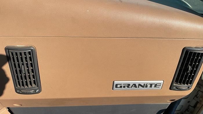 Usado 2013 MACK GU813E Con Equipo Mixer