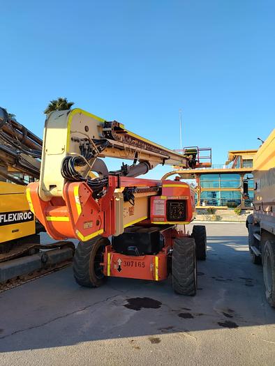 Usado 2011 ALZAHOMBRE JLG 1250AJP