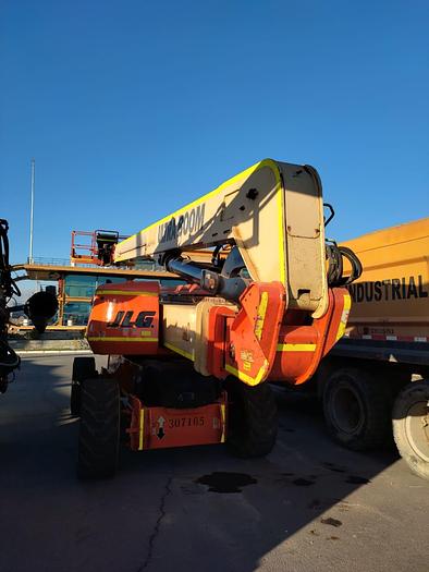 Usado 2011 ALZAHOMBRE JLG 1250AJP