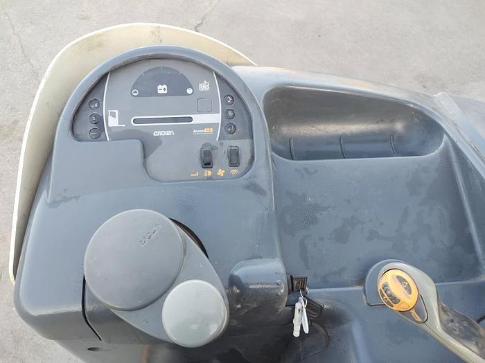 Usado Grua Horquilla Electria