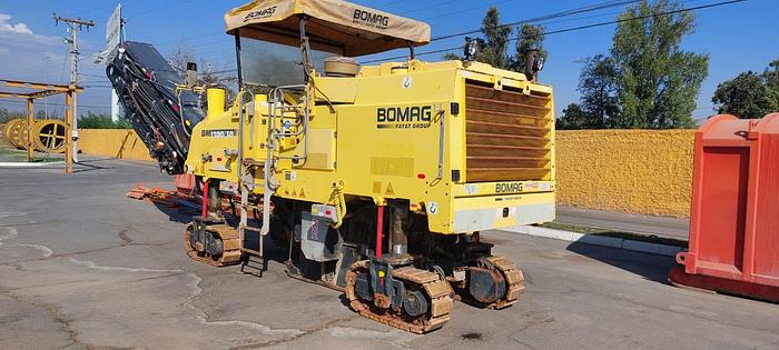 Usado FRESADORA DE CARRETERA BOMAG 1300/30