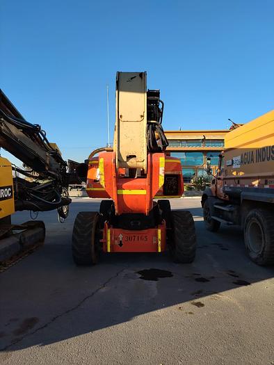 Usado 2011 ALZAHOMBRE JLG 1250AJP