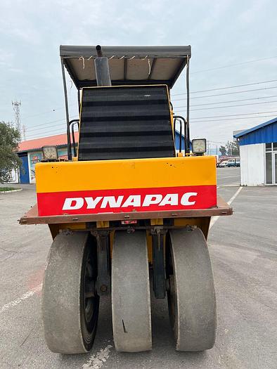 Usado 1997 Rodillo Dynapac CP 221 con 3,545 horas