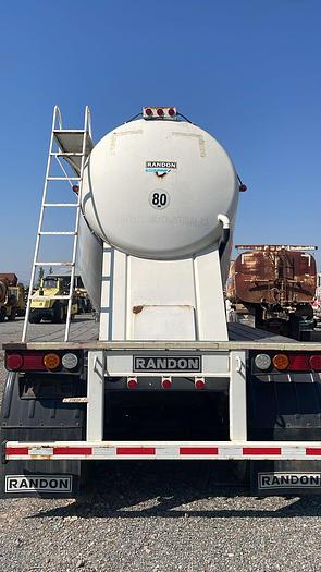 Usado 2012 MACK GU 813 con Silo