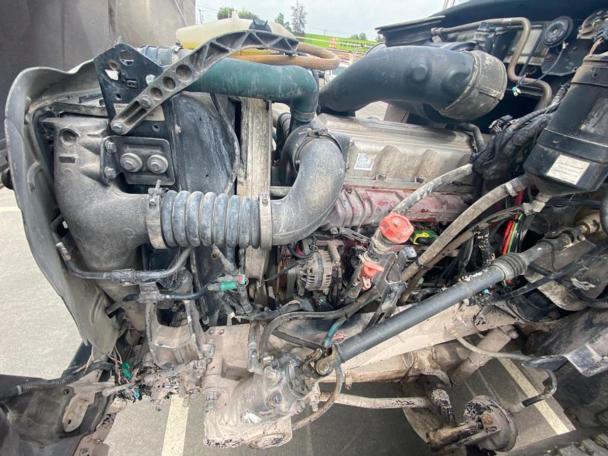 Usado CAMION TOLVA MACK GU813 6X4
