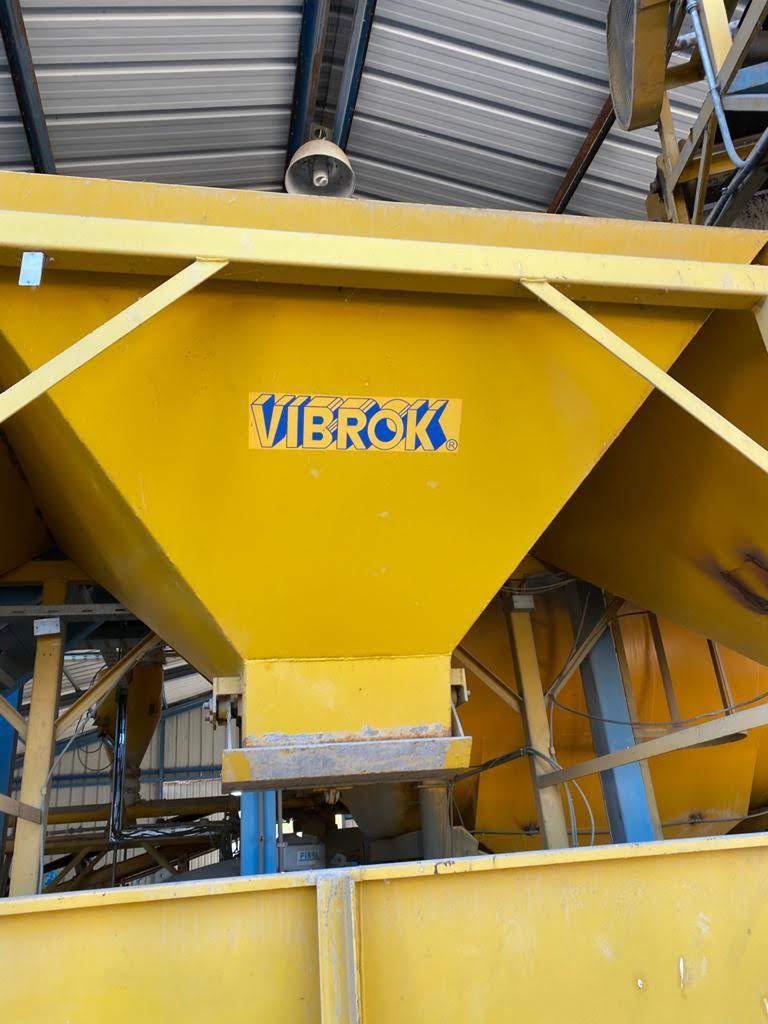 Usado PLANTA DE HORMIGON COMPLETA MARCA VIBROK