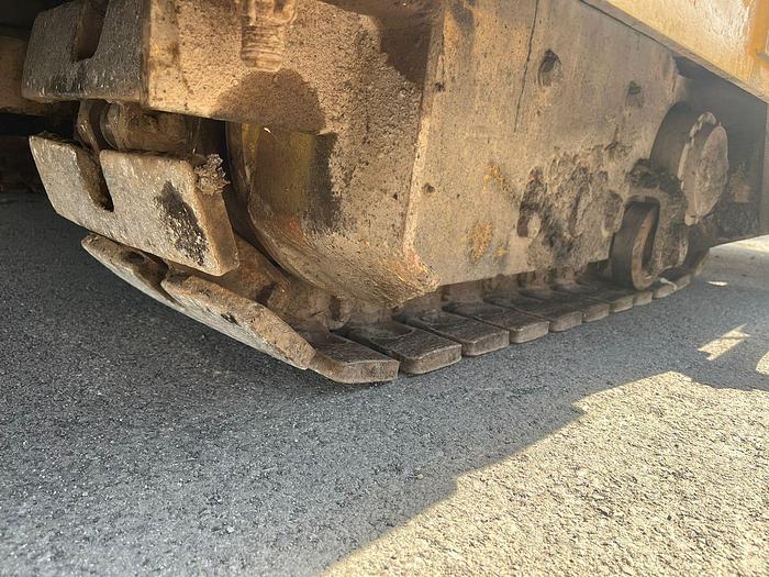 Usado 2002 GEHL 1648 Motor Yanmar de 48HP