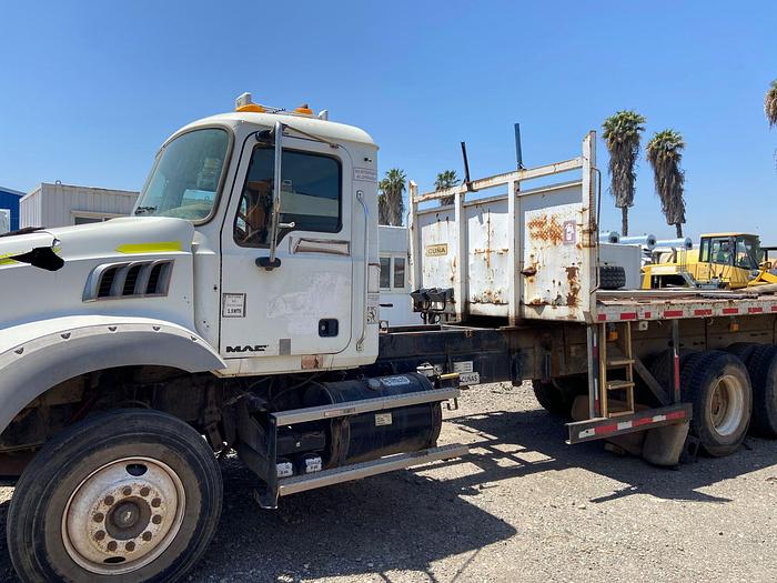 Usado 2010 Mack GRANITE GU813