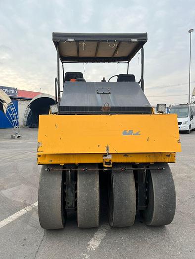 Usado 1997 Rodillo Dynapac CP 221 con 3,545 horas