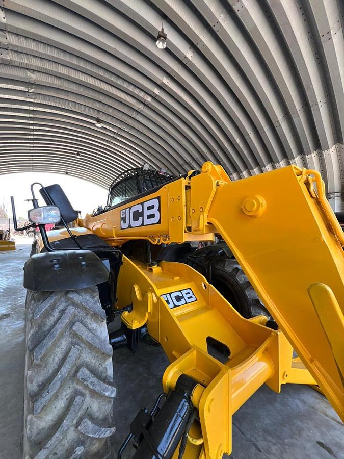 Used 2016 JCB 533-105