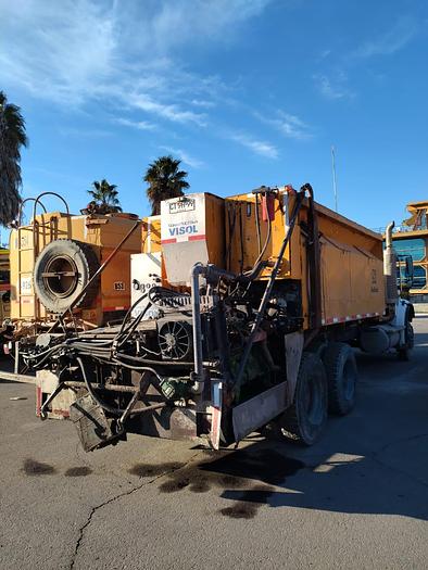 Usado 2011 CAMION SLARREY FREIGHTLINER M2112