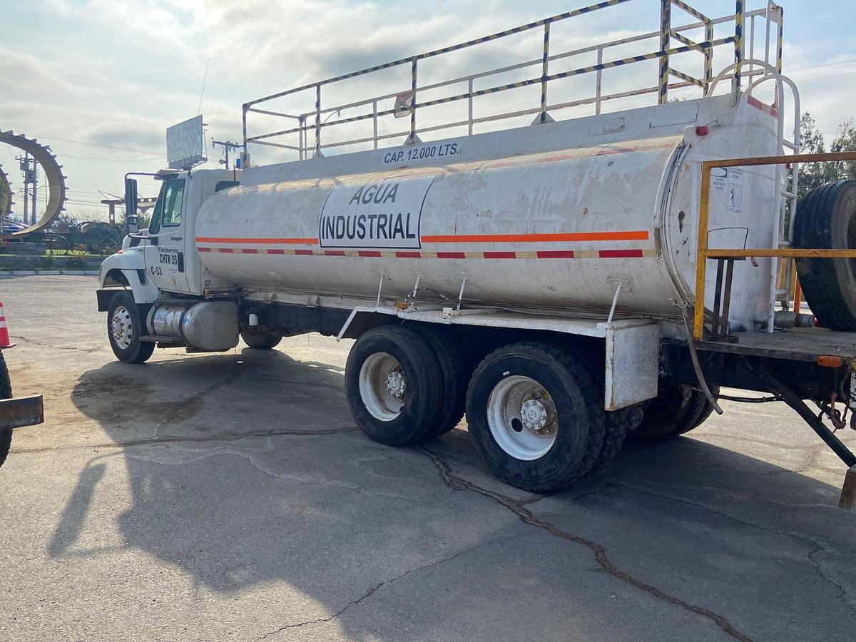 Used 2010 INTERNATIONAL 7400 CON EQUIPO ALJIBE DE 12.000 LTS