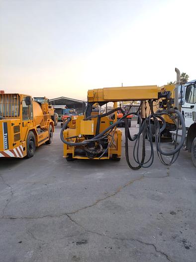 Usado 2010 PUTZMEISTER ROBOCHOC SPM407P