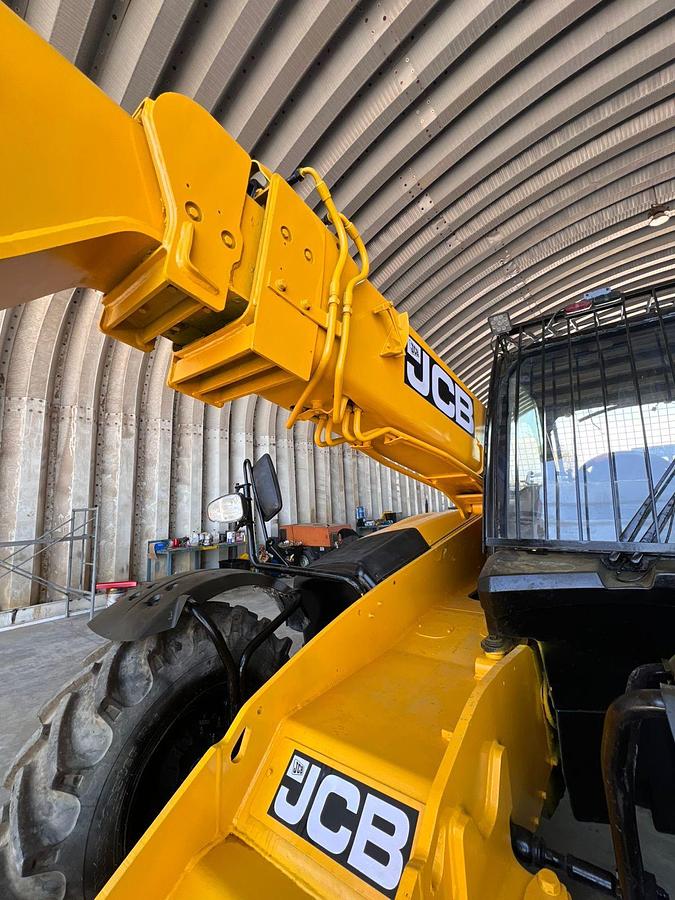 Used 2016 JCB 533-105