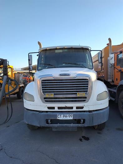 Usado 2011 CAMION SLARREY FREIGHTLINER M2112