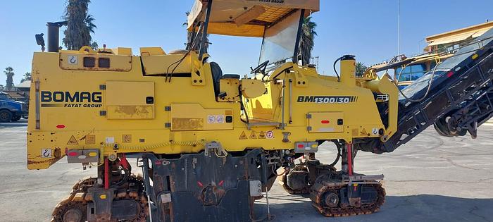 Usado FRESADORA DE CARRETERA BOMAG 1300/30