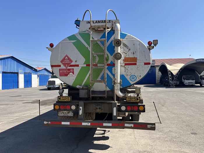 Used 2014 MACK GU813E