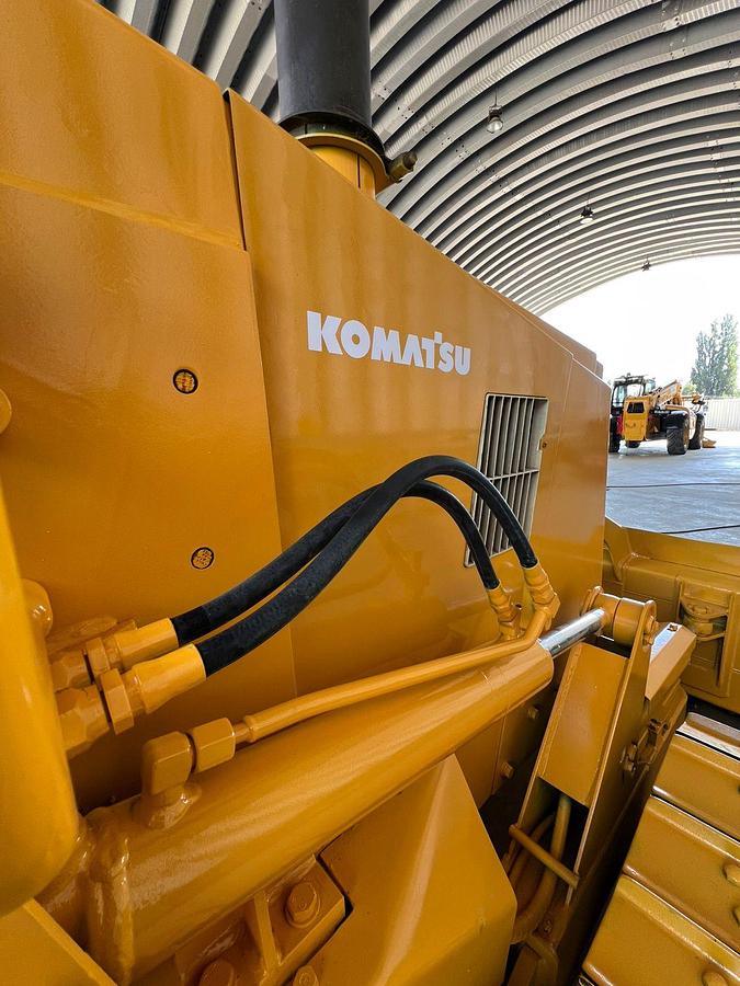 Used KOMATSU D21A-7