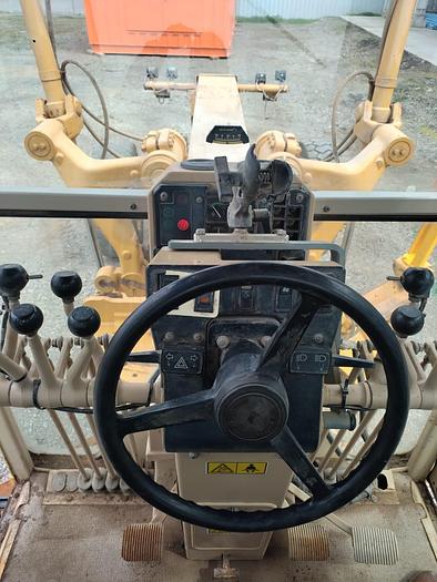 Usado 2012 CATERPILLAR 160K