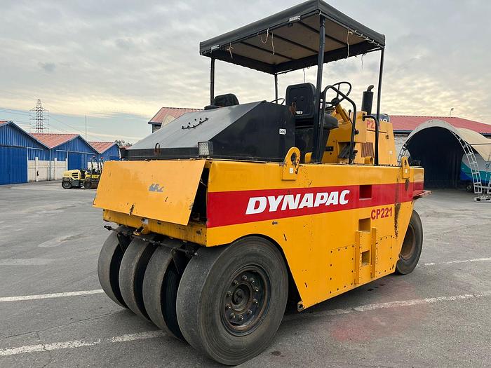 Usado 1997 Rodillo Dynapac CP 221 con 3,545 horas
