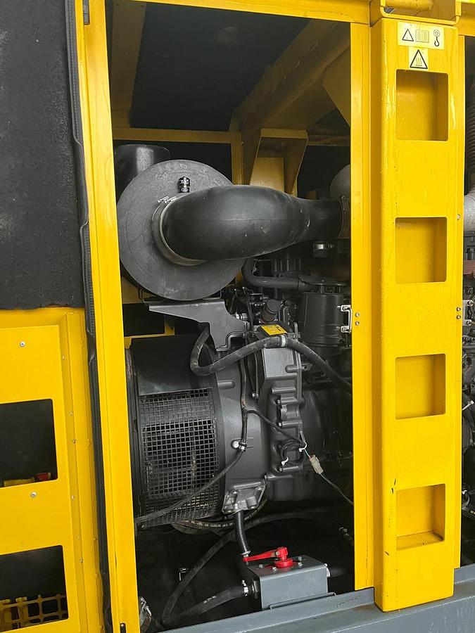 Usado Generador Insonorizado 305 Kva Atlas Copco