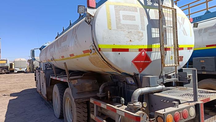 Used 2016 MACK GU813E