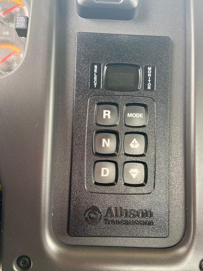 Used 2024 FREIGHTLINER M2106