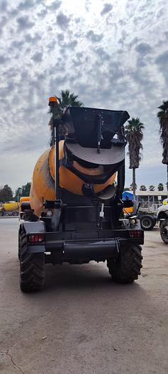 Usado AUTOHORMIGONERA DIECI F7000