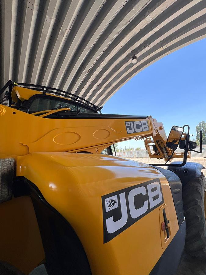 Used 2016 JCB 533-105
