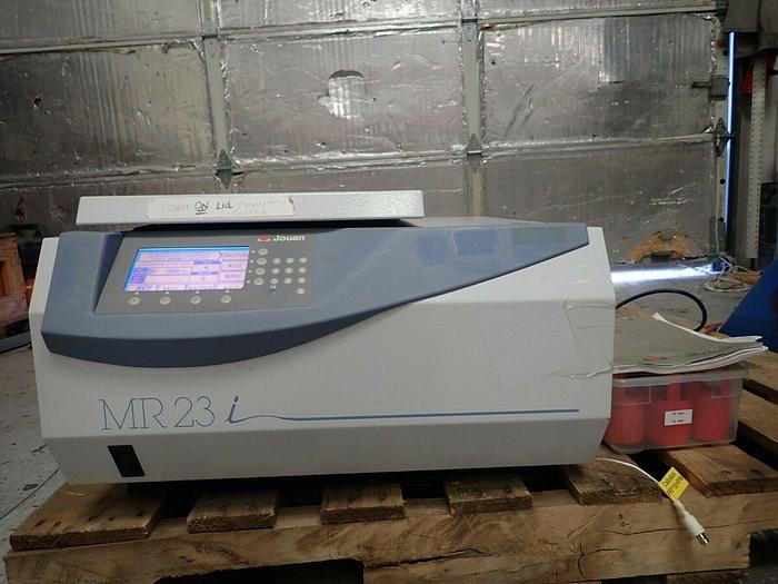 Used Jouan MR 23i Refrigerated Centrifuge with Rotor SWM 180.5, Manual & Extras