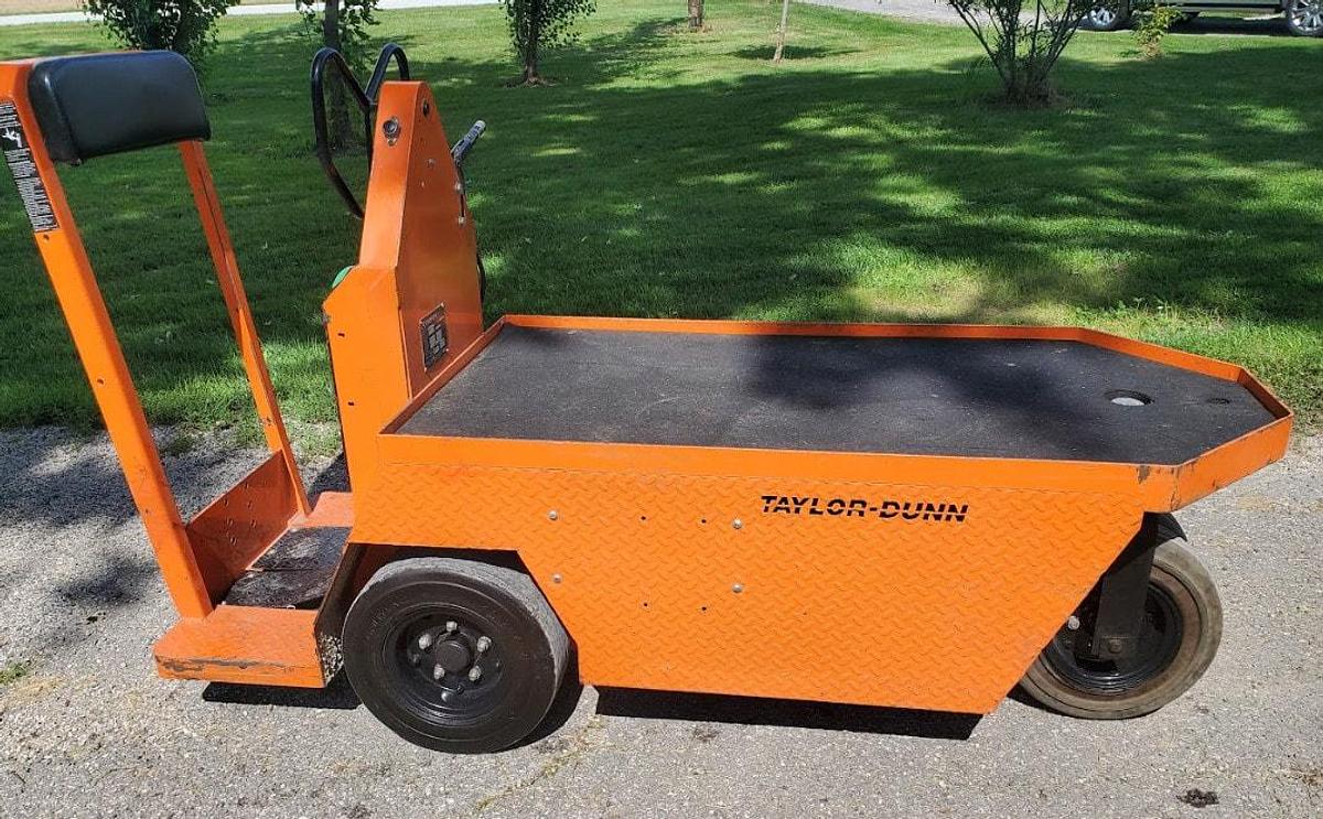 Used 2015 Taylor Dunn SC100 Stock Chaser