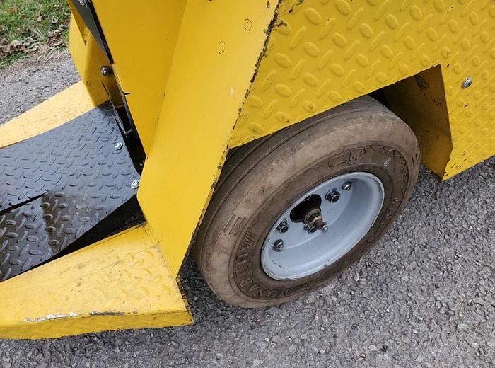 Used 2012 Taylor Dunn SC090