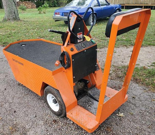 Used 2015 Taylor Dunn SC100