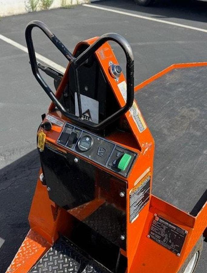 Used Taylor Dunn SC-100 Stock Chaser