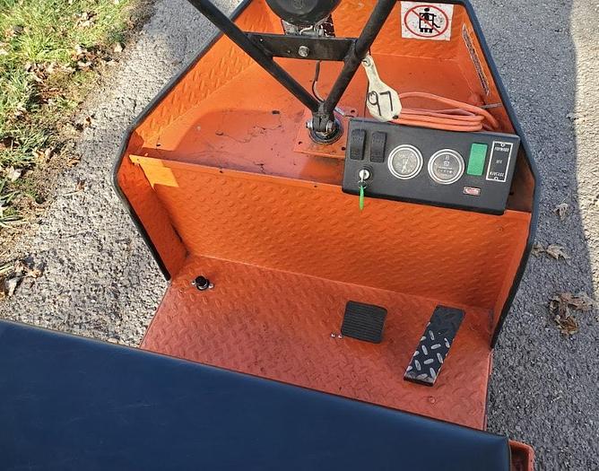 Used 2008 Taylor Dunn SS536