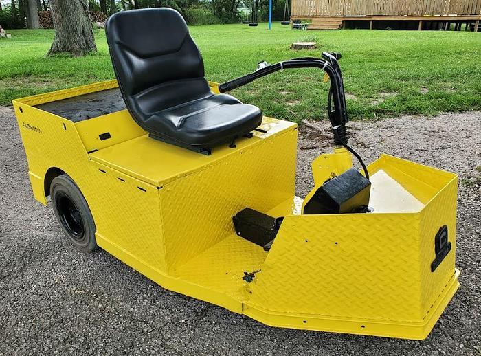 Used 2014 Cushman Tug