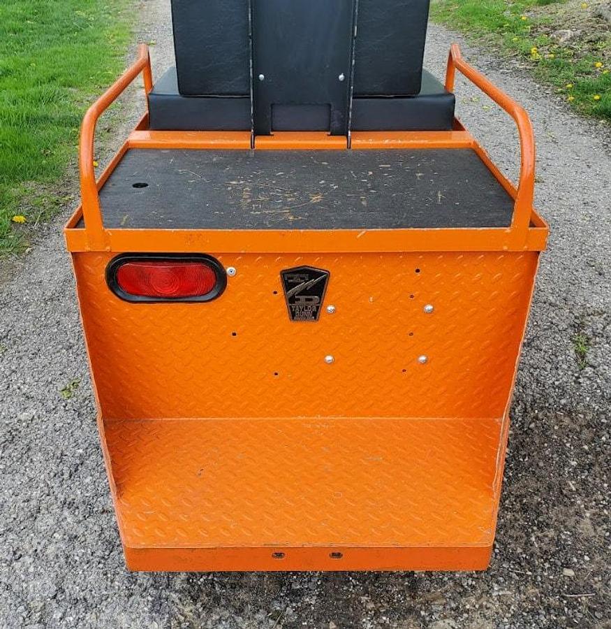 Used 2019 Taylor Dunn SS536