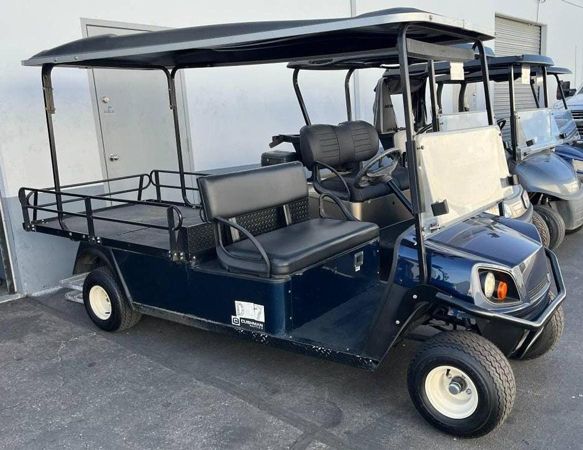 Used 2022 Cushman Shuttle 2