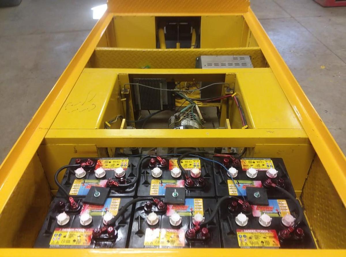 Used 2004 Taylor Dunn B248 Burden Carrier