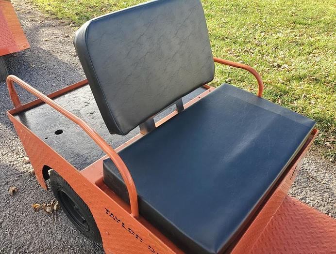 Used 2008 Taylor Dunn SS536