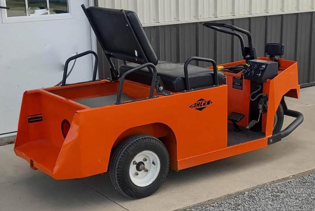 Used 2018 Columbia EX21-T-24 Step Saver