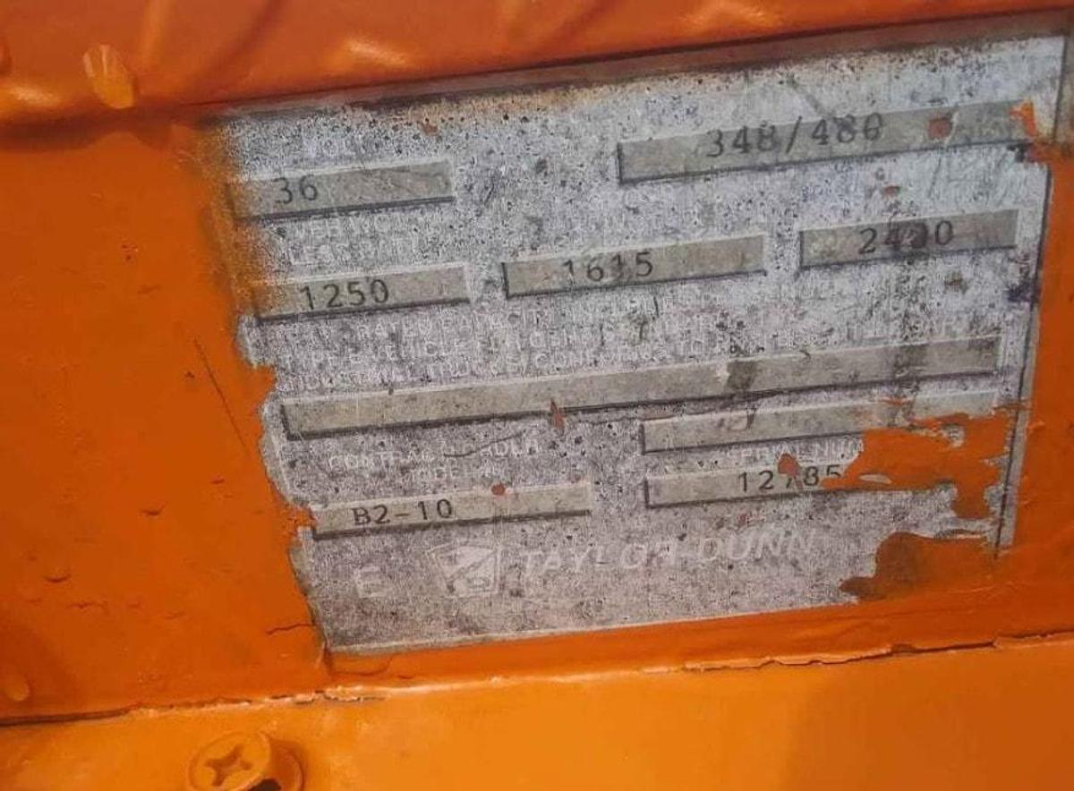 Used 2001 Taylor Dunn B2-10 Burden Carrier