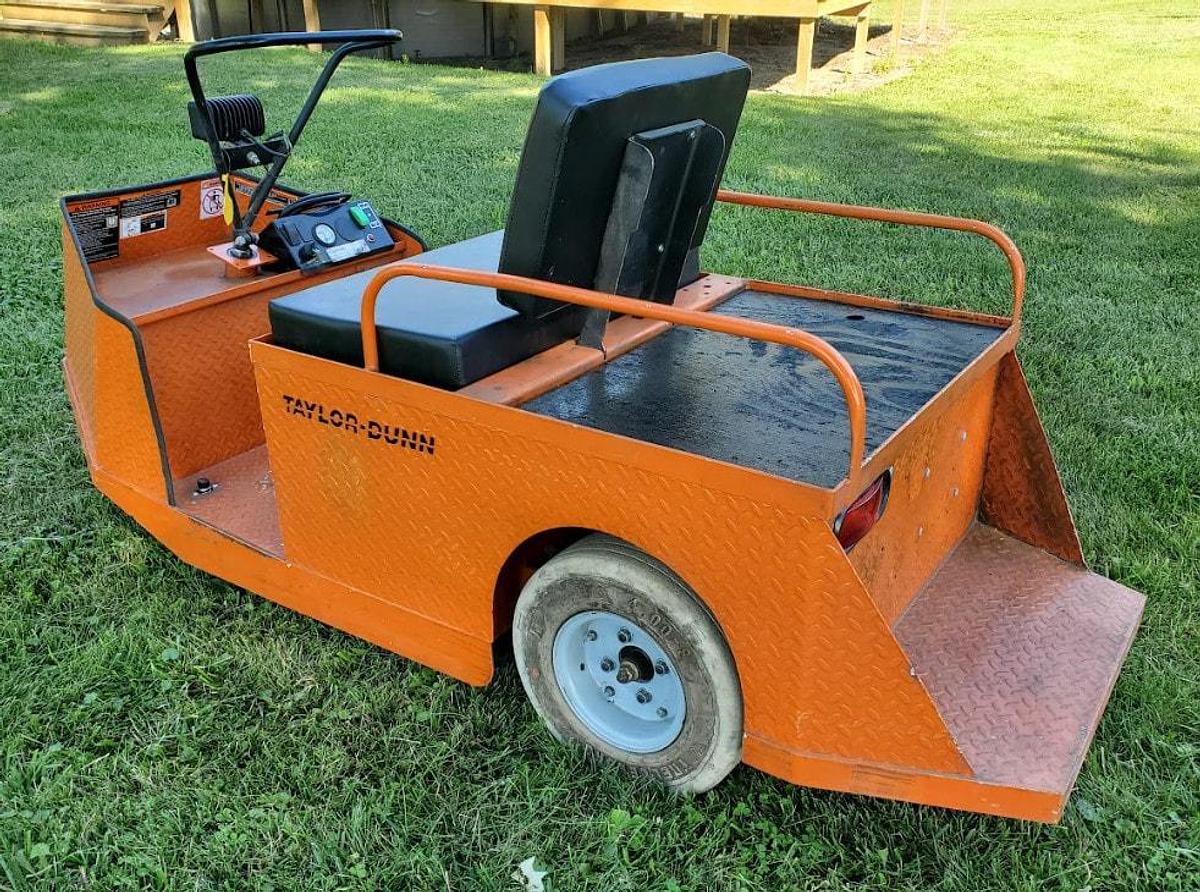 Used 2021 Taylor Dunn SS536 Step Saver