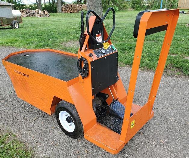 Used 2014 Taylor Dunn SC100