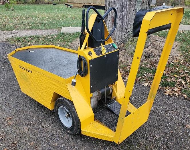 Used 2008 Taylor Dunn SC090