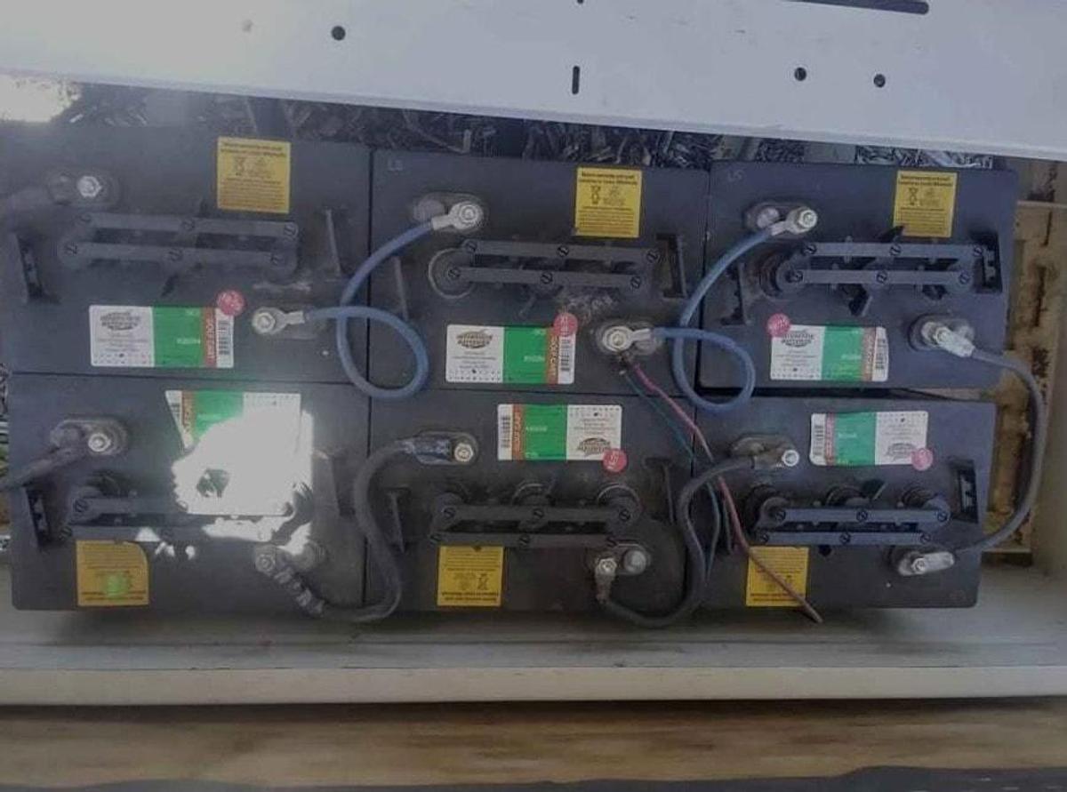 Used 2011 Taylor Dunn BT-280-36 - 6-8 Passenger