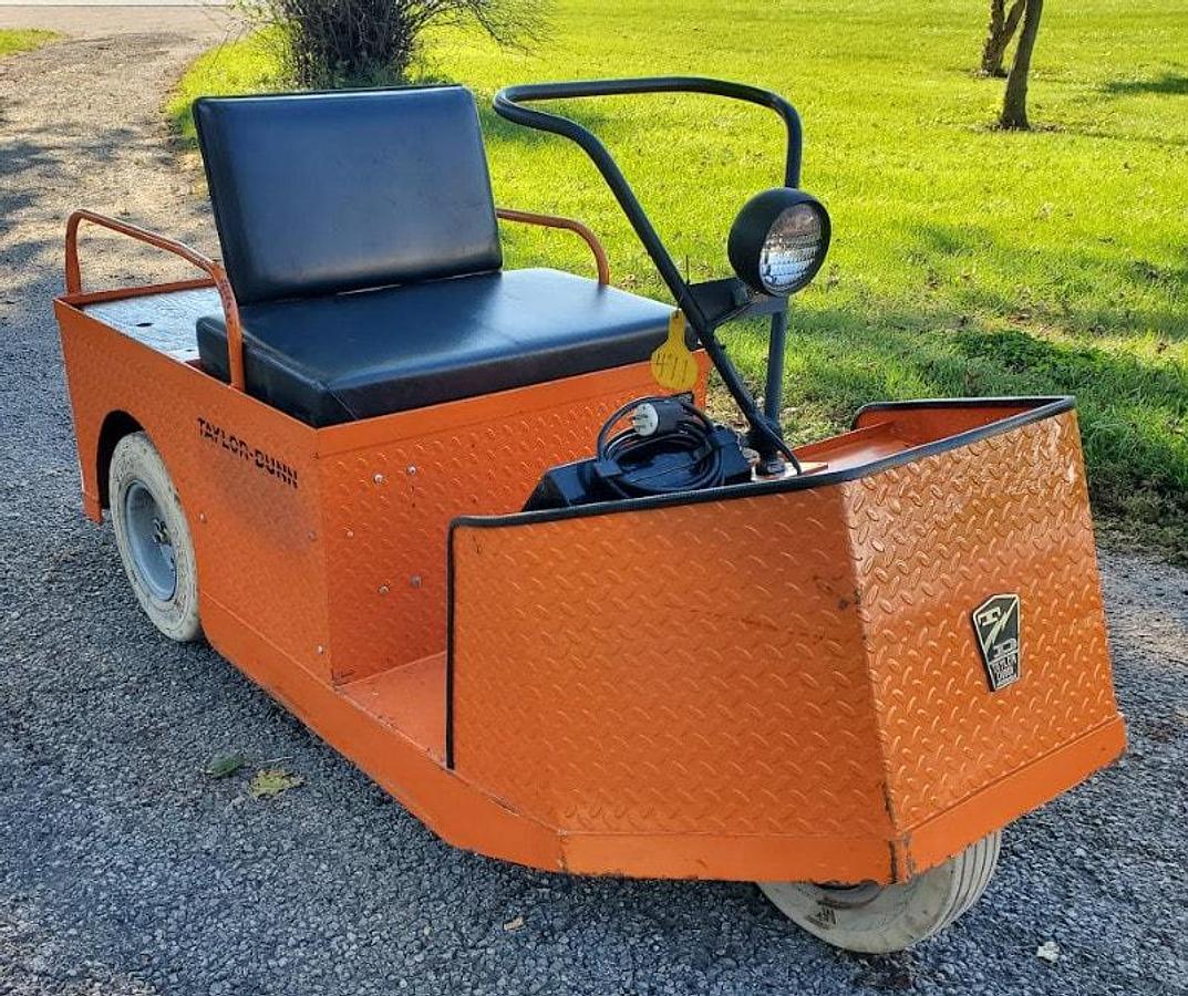 Used 2021 Taylor Dunn SS536 Step Saver