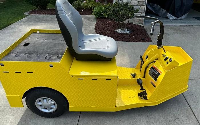 Used Cushman TUG